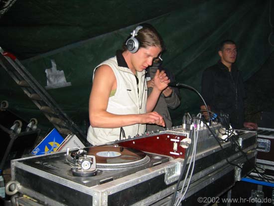 14_2002_3_UP